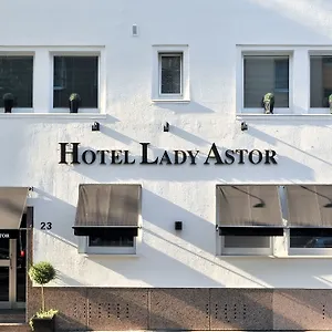 Sir & Lady Astor Hotell